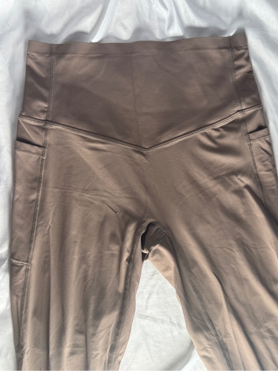 HALARA Pants - HALARA High-Waist Leggings in Taupe Brown